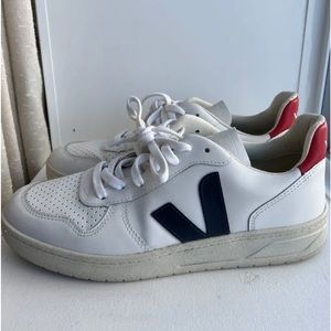 Veja sneakers size 41(10)